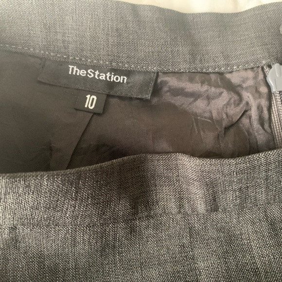 #8 Grey mix fitted pencil skirt with side slit.  Size 10 (but a small size 10) - Picture 5 of 5